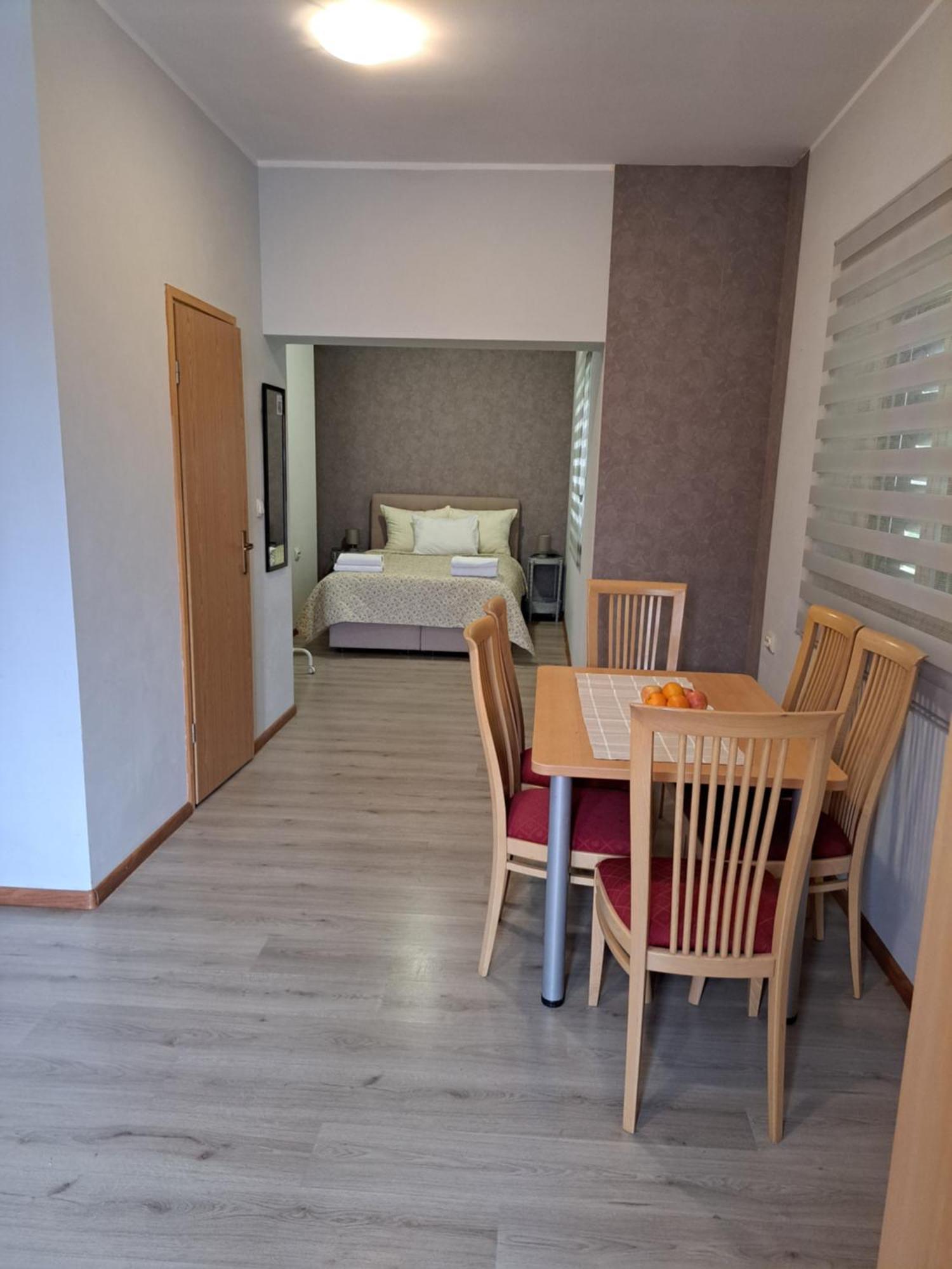 Sobe Apartmani Svitlana Sukosan Exterior photo
